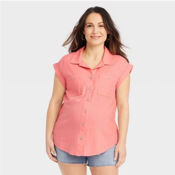 Isabel Maternity by Isabel & Ingrid Linen Top Button Down - Picture 1 of 6